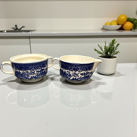 Blue Willow Sugar Bowl No Lid and Creamer Vintage Unmarked - Picture 1 of 10
